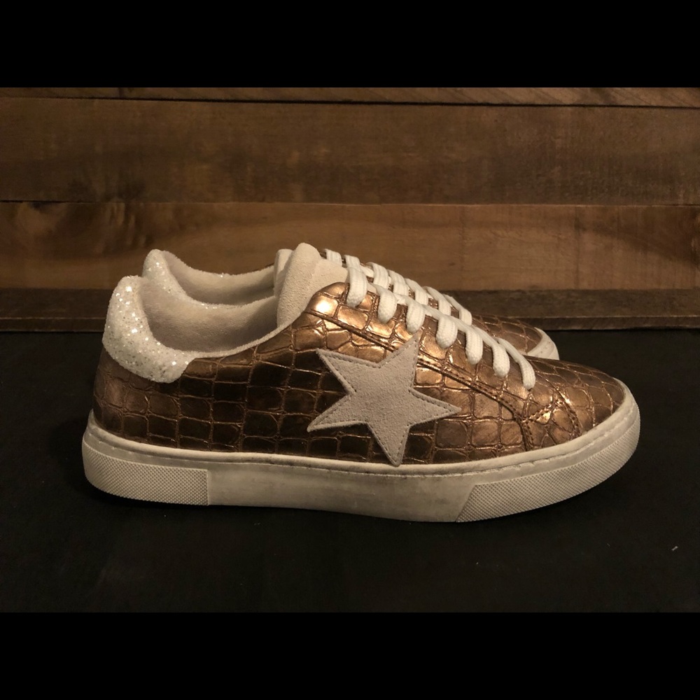 STEVEN NY Rubie Copper Croco Distressed Sneakers - Picture 4 of 16